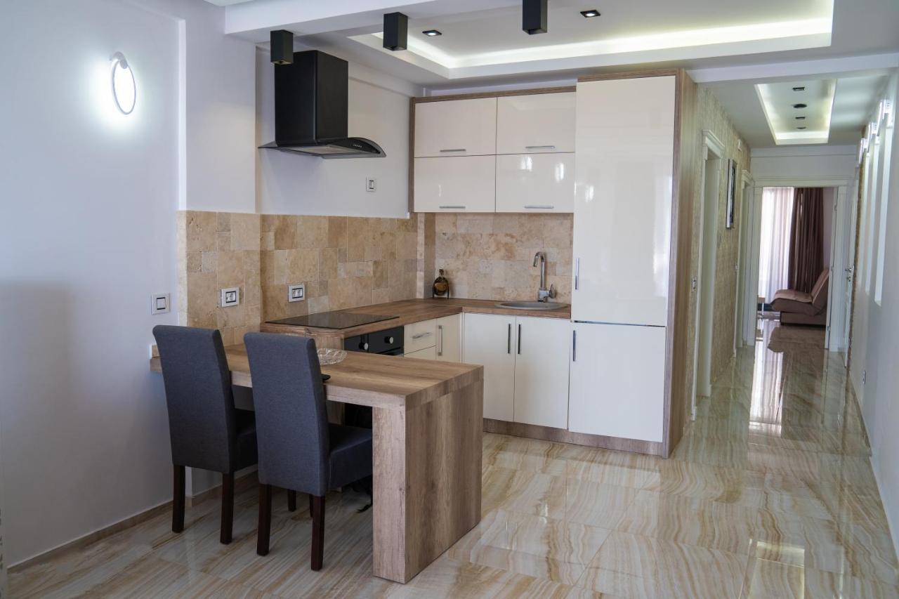 Golden Apartments Ulcinj Ngoại thất bức ảnh